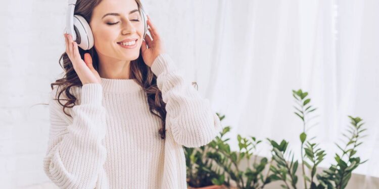 Este é o verdadeiro motivo do qual algumas músicas não saem da cabeça