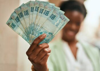 Salário mínimo ideal para 2025 deveria ser mais de R$ 7 mil, segundo o Dieese