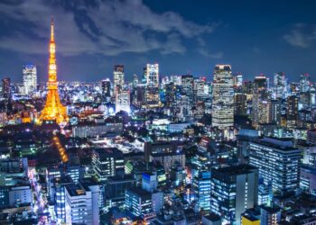 Cidade futurista que combina tradição e inovação atrai visitantes do mundo todo