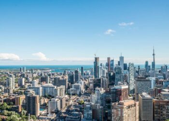 Cidade canadense encanta turistas com diversidade local e modernidade de ponta