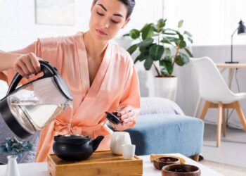 Truques caseiros para relaxar no fim do dia com cascas de frutas