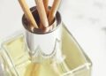 Como fazer um aromatizador caseiro mais forte que Bom Ar que deixa a casa perfumada como hotel por três dias