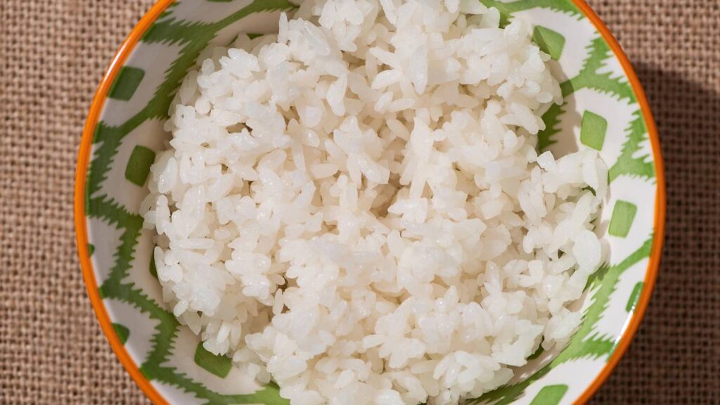 Como conservar arroz cozido e evitar que estrague rápido
