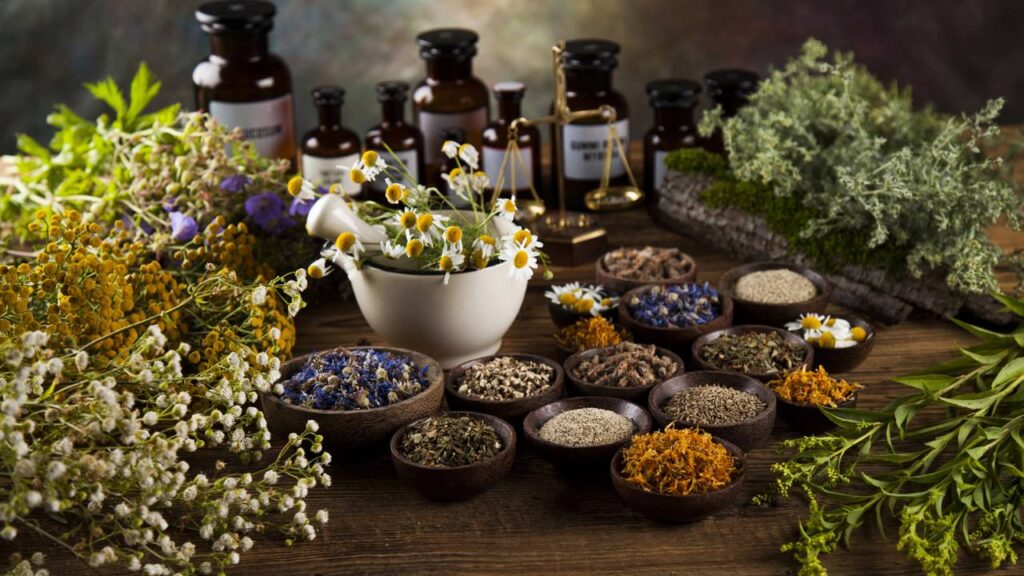 3 melhores banhos de ervas para acabar com a exaustão