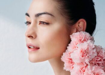 Por que a beleza natural está virando tendência entre todas as idades