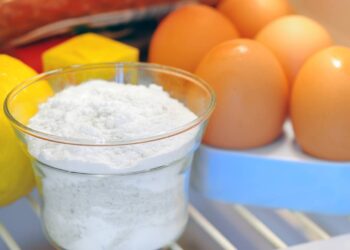 Como eliminar o mau cheiro da geladeira com apenas um ingrediente