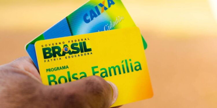 Congresso aprova mais de R$ 42 bilhões para o INSS e Bolsa Família garantindo pagamento aos beneficiários