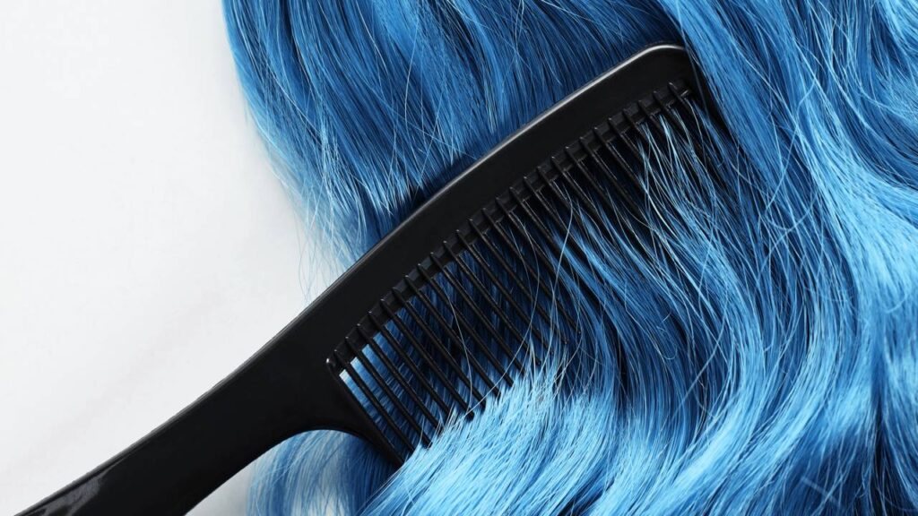 Como manter a cor dos cabelos coloridos por mais tempo