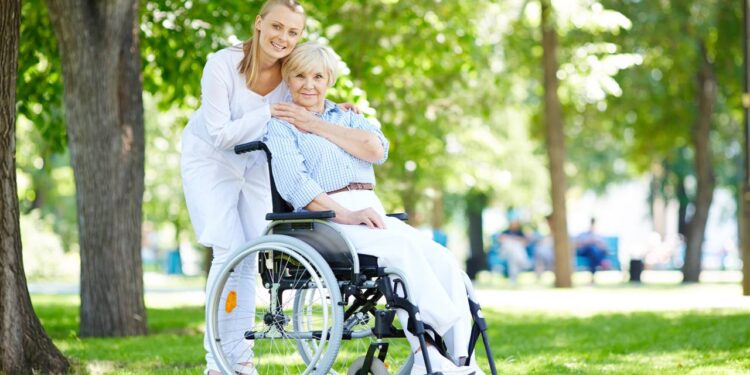 As regras de quem pode receber o BPC e o valor depois dos cortes do governo