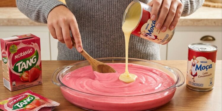 Aprenda a fazer um cremoso danonão caseiro na travessa para sua sobremesa de final do ano