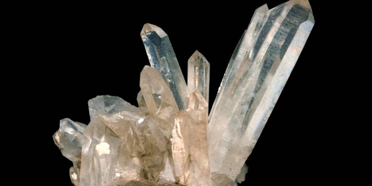 Como formar cristais de sal em casa e aprender química com simplicidade