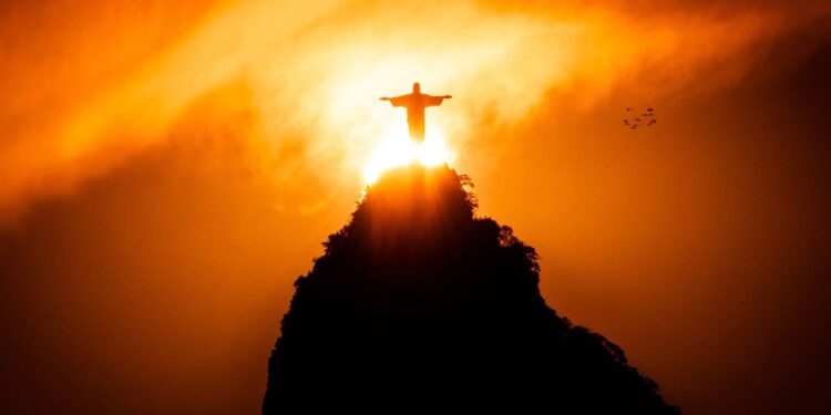 Cristo maior que o Redentor foi inaugurado no Rio Grande do Sul e a altura vai te surpreender