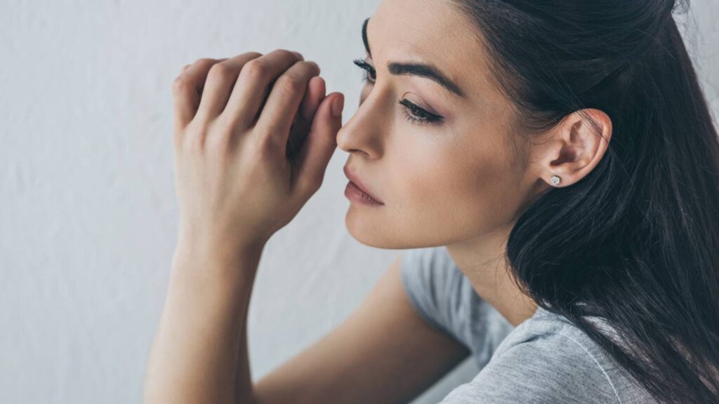 O que ter cores neutras como favoritas revela sobre você? Psicologia explica