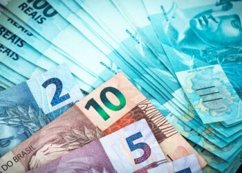 Projeto de lei propõe o pagamento de salário mínimo a filhos de vítimas de feminicídio