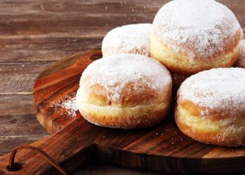 Faça deliciosos sonhos caseiros de maneira fácil e sem dificuldade