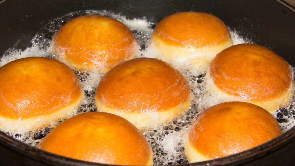 Faça deliciosos sonhos caseiros de maneira fácil e sem dificuldade