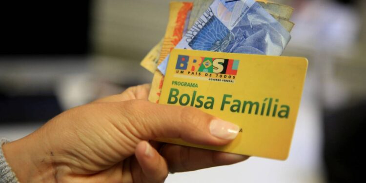 Atenção, beneficiários! Pagamento do Bolsa Família de dezembro será antecipado