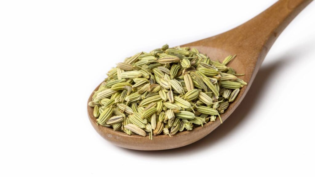 Chás naturais para melhorar a digestão e aliviar o refluxo