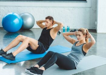 Práticas acessíveis de autocuidado ajudam a manter bem-estar físico e emocional além das tendências de estética e skincare