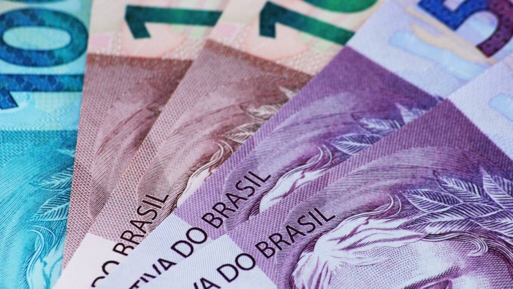 Governo beneficiará idosos e PcD com valor acima de R$ 1.500 em novembro