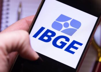 IBGE abre concurso público com 216 vagas com salários de até R$ 3,3 mil