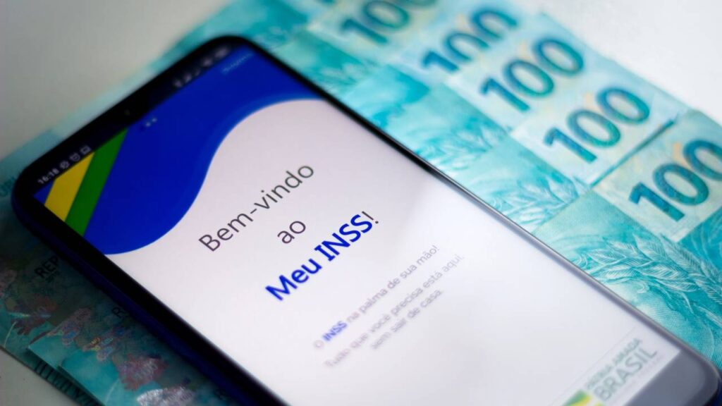 Mais de R$ 1.500 todo mês: veja como idosos e PCDs podem ser beneficiados