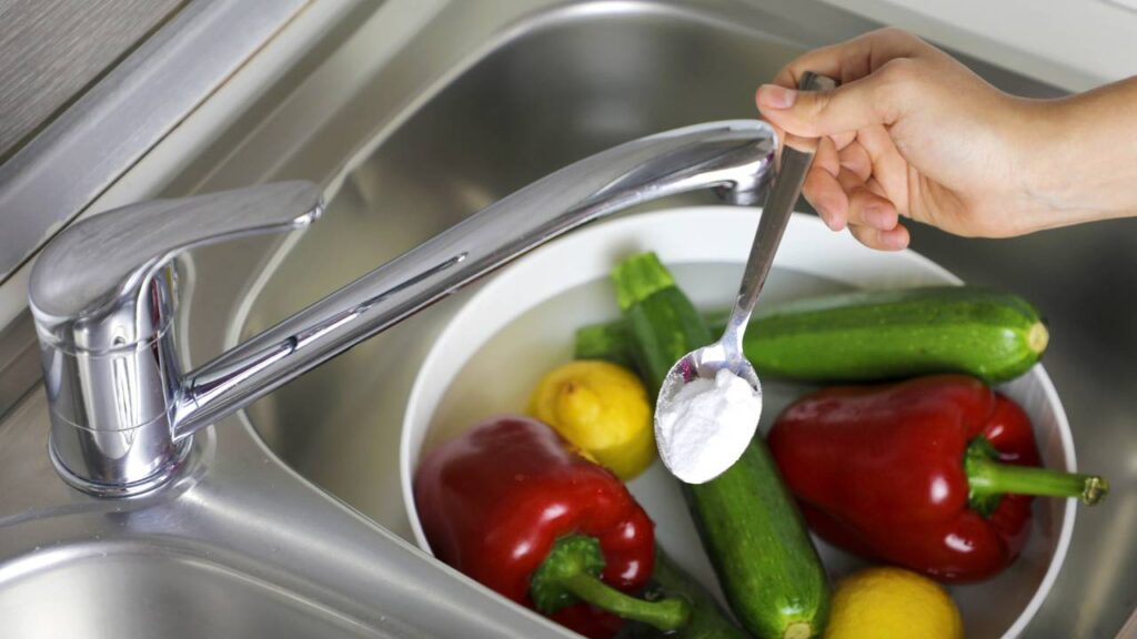 2 misturinhas caseiras para higienizar frutas da ceia de Natal