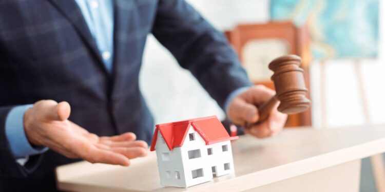 Imóveis em cidade mineira podem ser adquiridos em leilão por até 50% do valor de mercado