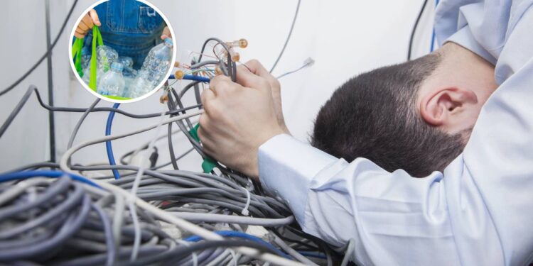 Reutilize garrafa PET para organizar seus cabos sem gastar um centavo