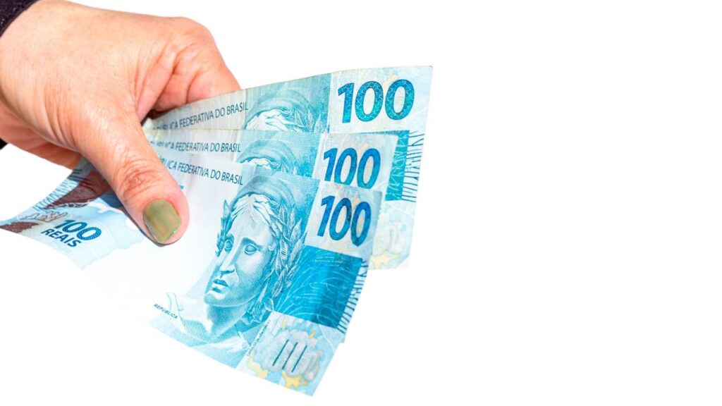 Receba até R$ 1.518 de benefício do governo mesmo estando trabalhando