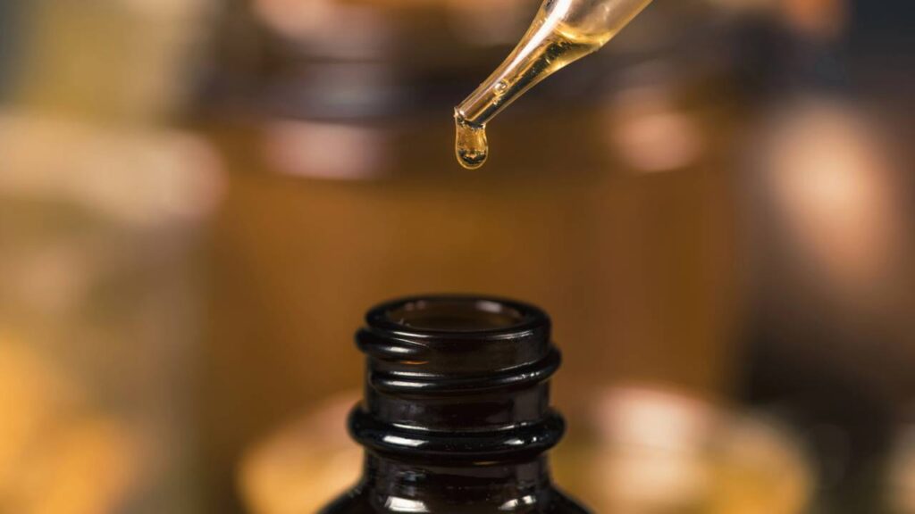 O que o mel com própolis faz pela sua imunidade e você não sabia