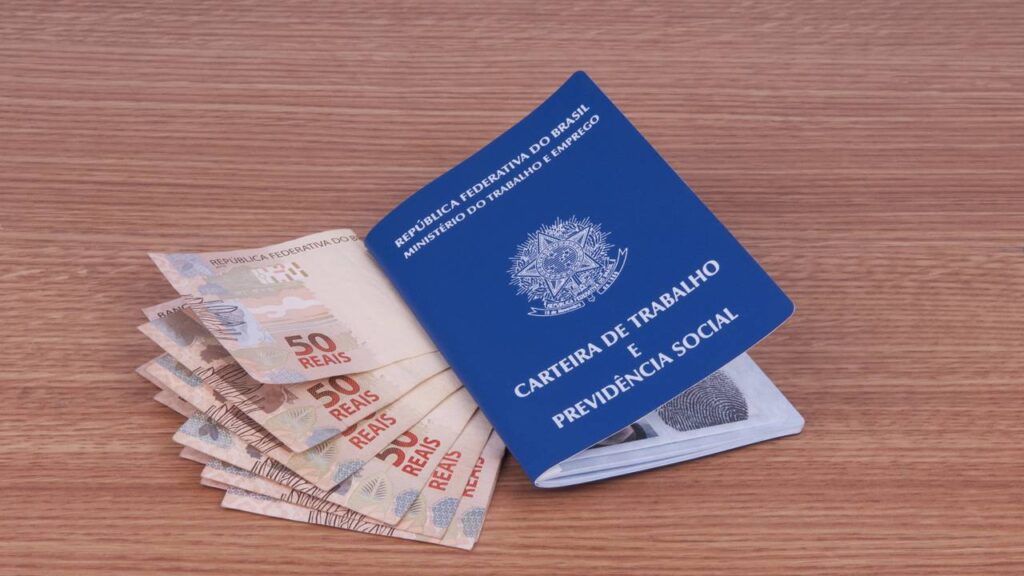 É possível receber até R$ 1.978 por mês com o reajuste do salário mínimo