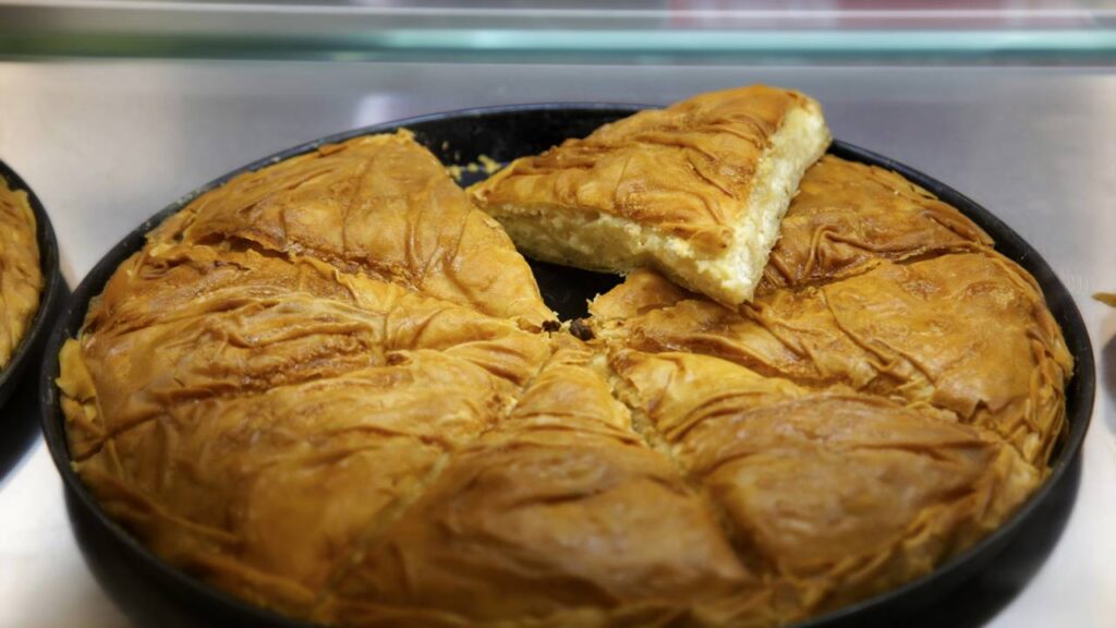 Receita de torta salgada sem farinha com massa leve e sabor incrível