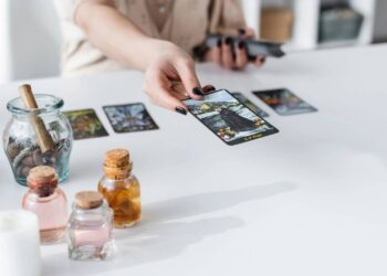 Tarô revela: como estes signos podem melhorar a autoestima