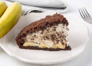 Aprenda a fazer a torta sem açúcar de chocolate e banana sucesso do MasterChef