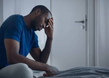 A psicologia explica por que pessoas que revisitam o passado constantemente podem estar presas à ruminação mental