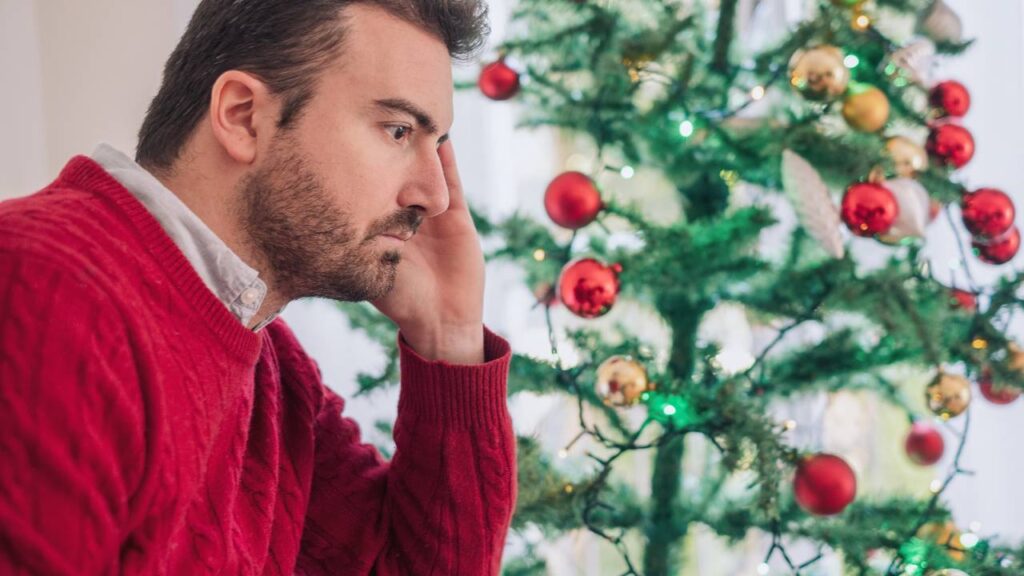 Por que você fica triste e ansioso no Natal, segundo psicologia