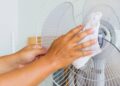 Como limpar o ventilador sem espalhar poeira pela casa
