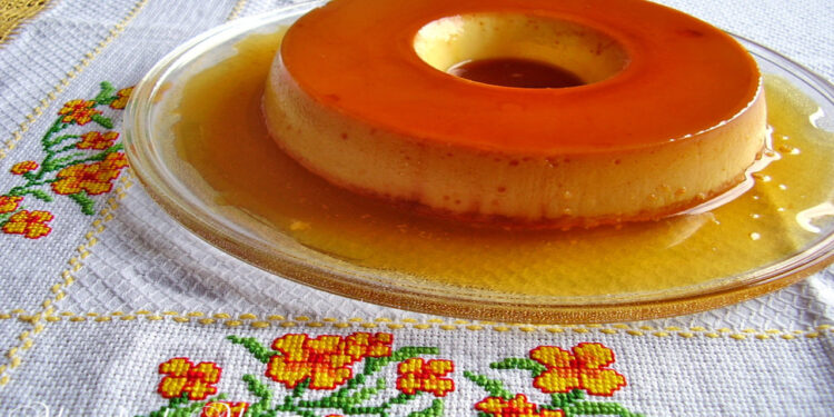 O melhor pudim de micro-ondas para matar a vontade de doce