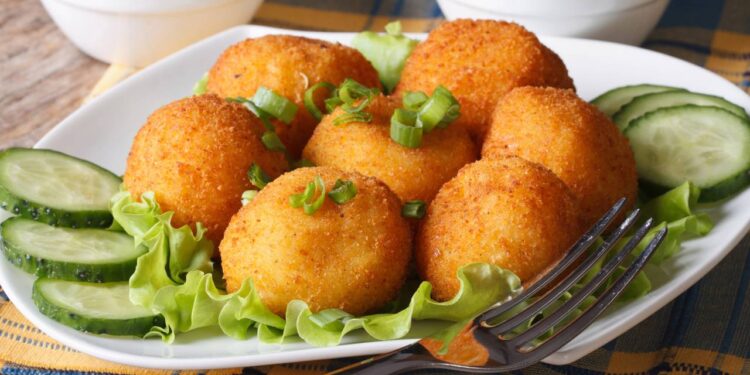 Receita para fazer bolinhas de queijo cremosas em 10 minutos