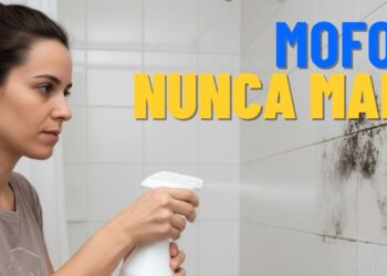 O truque rápido que remove mofo do banheiro sem cloro forte