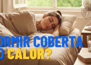 O que dormir coberto mesmo em dias quentes diz sobre você, segundo a psicologia