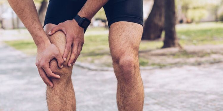 Exercícios caseiros para fortalecer o joelho e evitar possíveis lesões