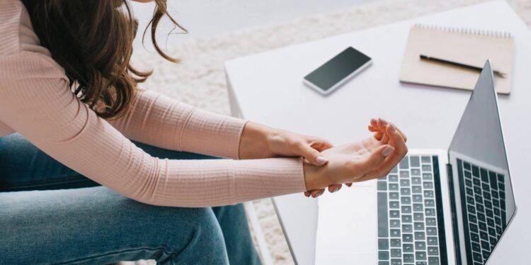 Exercícios para dor no pulso fáceis que funcionam para fazer em casa
