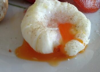 O segredo para nunca mais errar no ovo poche