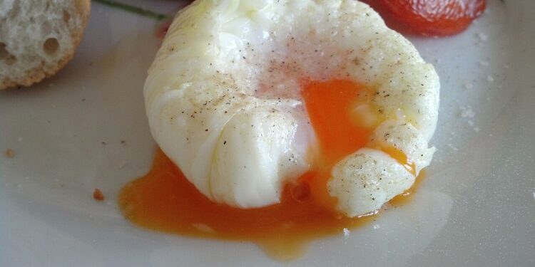 O segredo para nunca mais errar no ovo poche