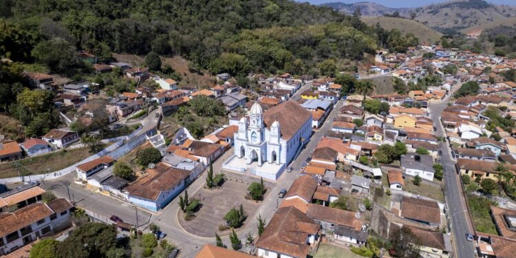 A cidade com 11 mil habitantes oferece muita paz e tranquilidade em montanhas inesquecíveis