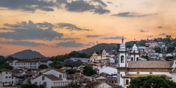 Por que tanta gente está escolhendo viver nesta cidade histórica no interior de Minas Gerais