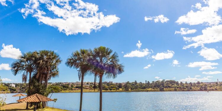 Cidade do interior de Minas Gerais impressiona com qualidade de vida e educação