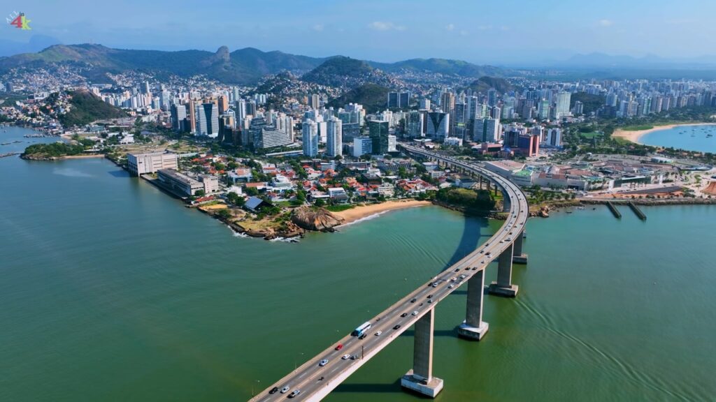A capital brasileira à beira-mar com praias imperdíveis e um centro histórico preservado